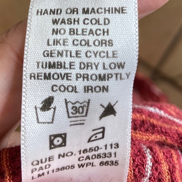 Woolrich Knit Henley Three Button Red Striped PM - Picture 8 of 10